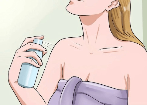  cách giấu rạn da ở ngực đơn giản và hiệu quả